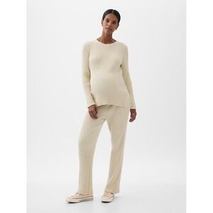 GAP Maternity Ribbed Matching Set